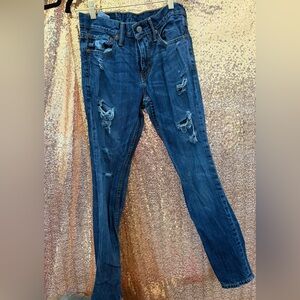 Levi's Distressed Dark Blue Skinny Jeans